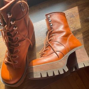 Steve Madden combat style boots